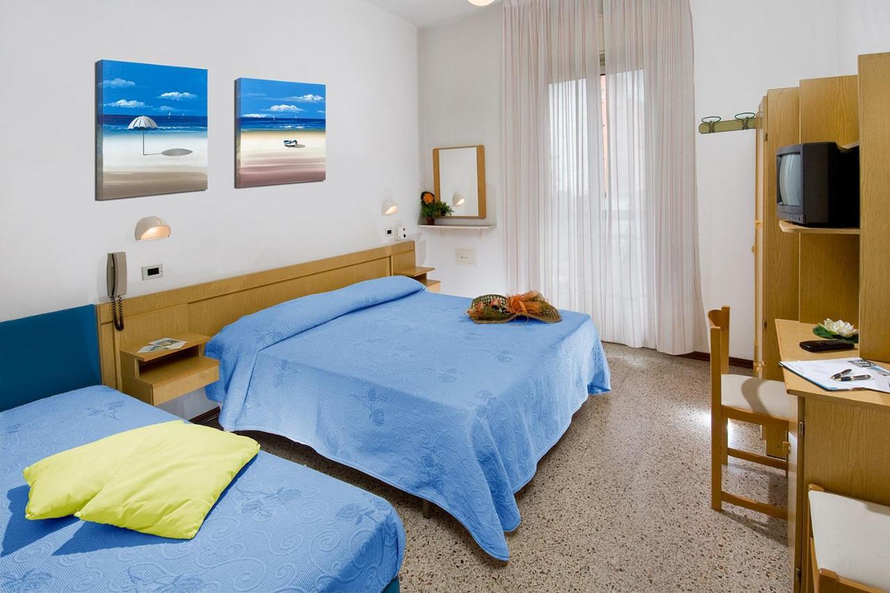 Hotel Granada Cattolica Luaran gambar