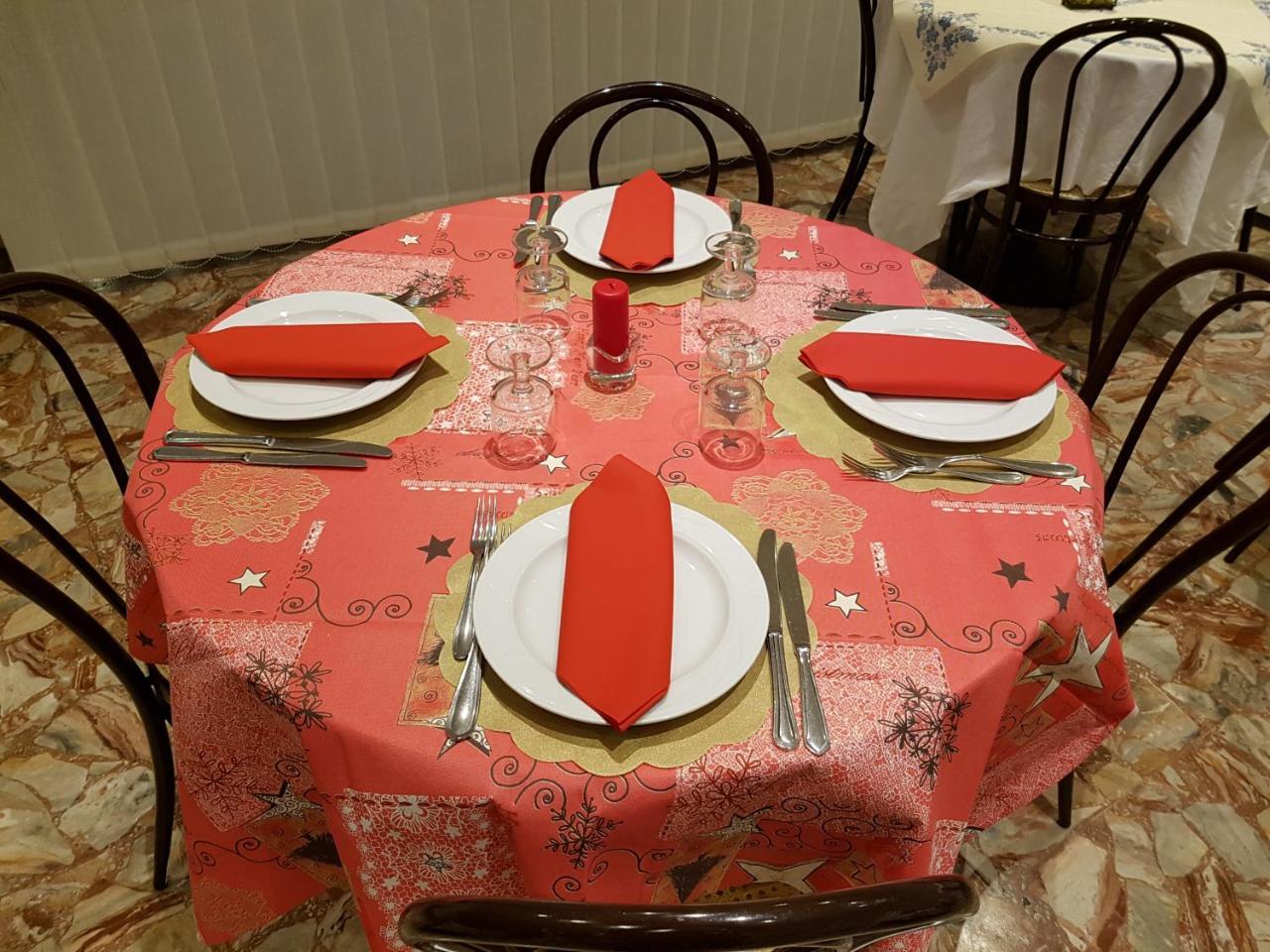Hotel Granada Cattolica Luaran gambar