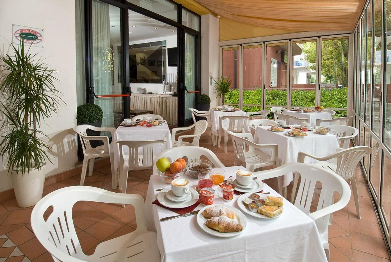 Hotel Granada Cattolica Luaran gambar